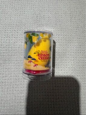 beautyblender Limoncello Yellow Makeup Sponge with Clear Case